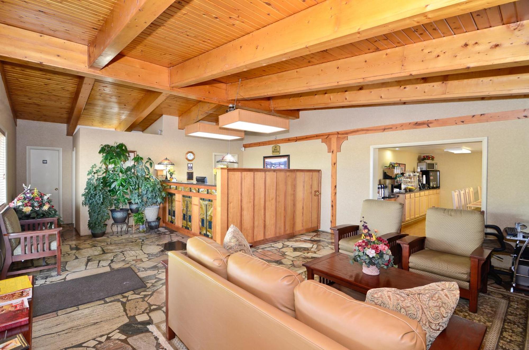 Americas Best Value Inn Iola Интериор снимка